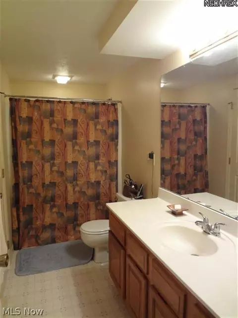 937 Hidden Valley Dr, Huron, OH 44839 photo 11
