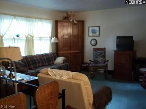 4401 Diane Dr, Ashtabula, OH 44004 photo 2