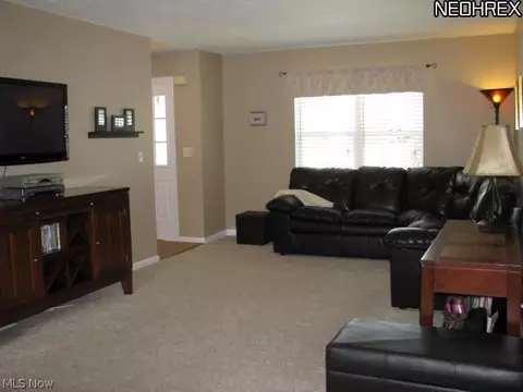 105 Cedar Gln, Chardon, OH 44024 photo 11