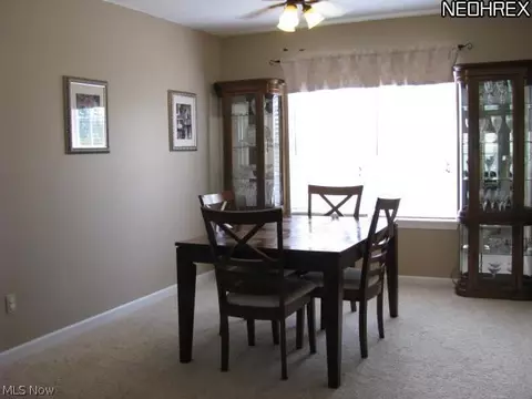 105 Cedar Gln, Chardon, OH 44024 photo 6