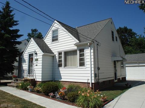 910 E 245 St, Euclid, OH 44123 photo 1