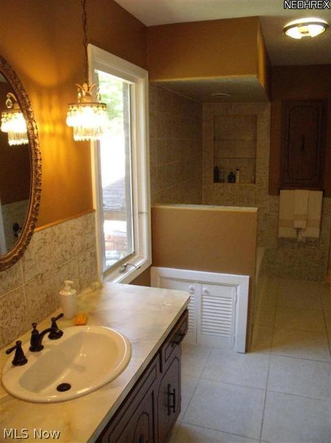 7647 Silver Beech Ln, Mentor, OH 44060 photo 6