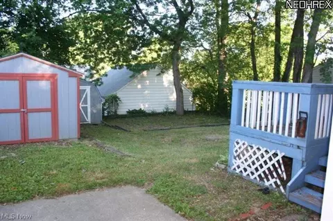 824 Kickapoo Ave, Akron, OH 44305 photo 10