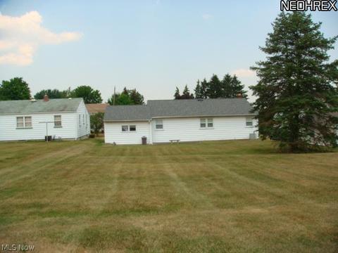 504 W Omar St, Struthers, OH 44471 photo 12
