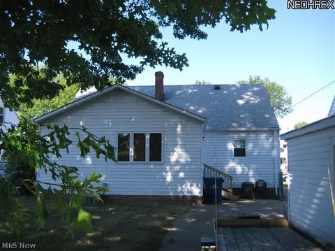 769 Pendley Rd, Willowick, OH 44095 photo 5