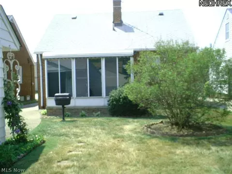 835 E 216th St, Euclid, OH 44119 photo 7