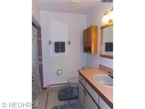 624 Cathy Ann Dr, Youngstown, OH 44512 photo 7
