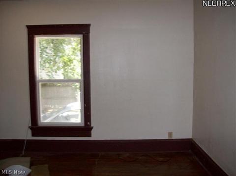 1102 Middle Ave, Elyria, OH 44035 photo 4