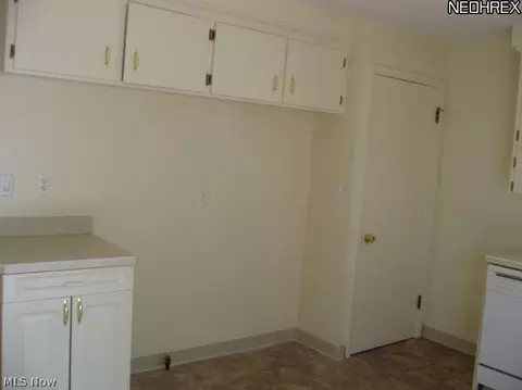 484 E 253rd St, Euclid, OH 44132 photo 11