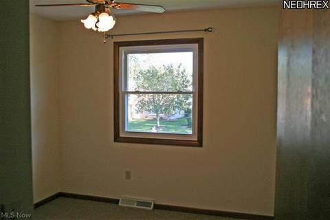 148 Hemlock Dr, Elyria, OH 44035 photo 15