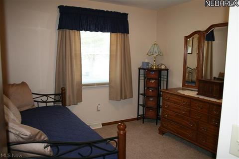 148 Hemlock Dr, Elyria, OH 44035 photo 9