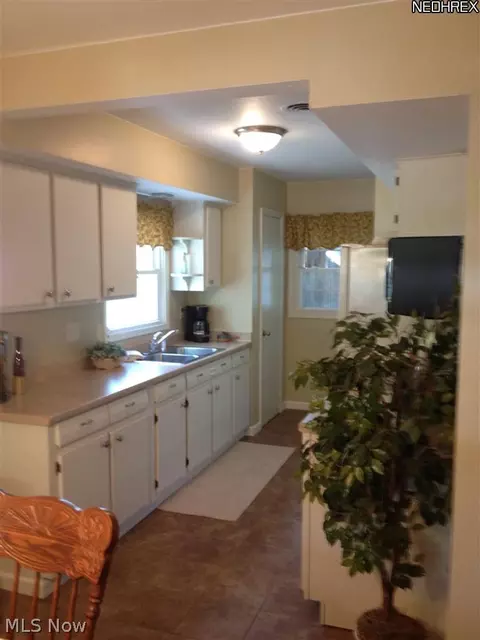 1325 Difford Dr, Niles, OH 44446 photo 11