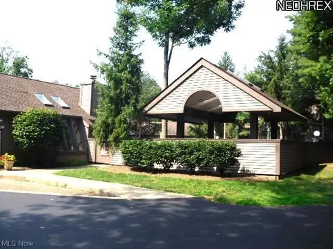 1253 Red Tail Hawk Ct #1, Boardman, OH 44512 photo 16