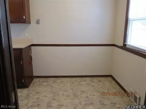 30815 Royalview Dr, Willowick, OH 44095 photo 11