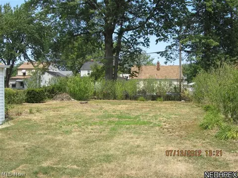 30815 Royalview Dr, Willowick, OH 44095 photo 24