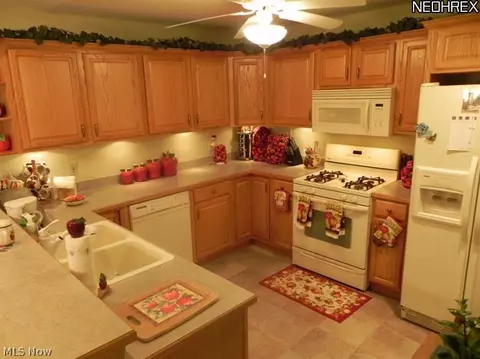 2455 Wright State Dr SE, Massillon, OH 44646 photo 5
