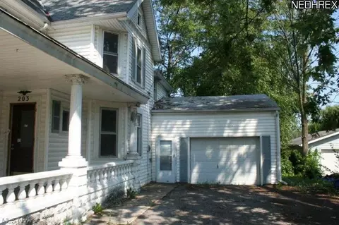 203 E Main St, Norwalk, OH 44857 photo 2