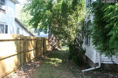 203 E Main St, Norwalk, OH 44857 photo 10