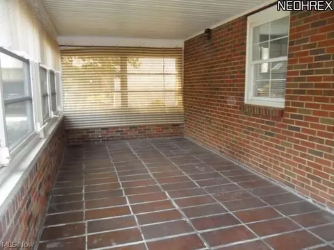 312 E 15th St, Dover, OH 44622 photo 16