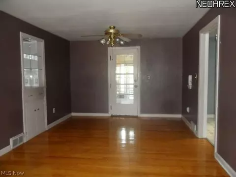 312 E 15th St, Dover, OH 44622 photo 6