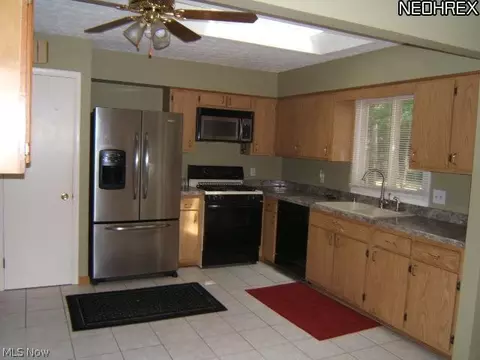 9124 Gregory Ct, Mentor, OH 44060 photo 8