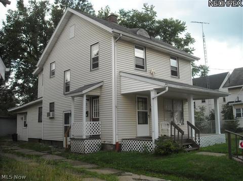 2702 5th St NW, Canton, OH 44708 photo 1