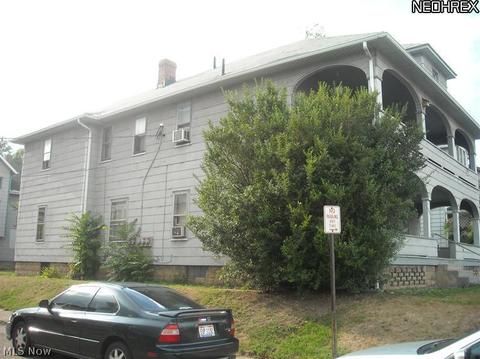 523 Clarendon Ave NW, Canton, OH 44708 photo 3
