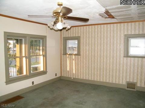 412 8th St, Elyria, OH 44035 photo 3