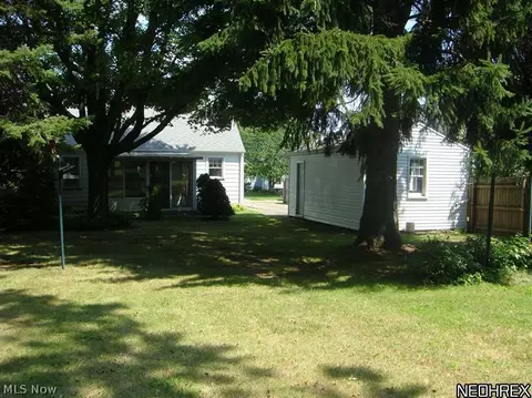 34 Grimm Heights Ave, Struthers, OH 44471 photo 16