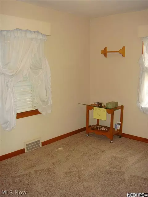 34 Grimm Heights Ave, Struthers, OH 44471 photo 7