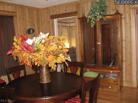 216 E Brg, Berea, OH 44017 photo 3