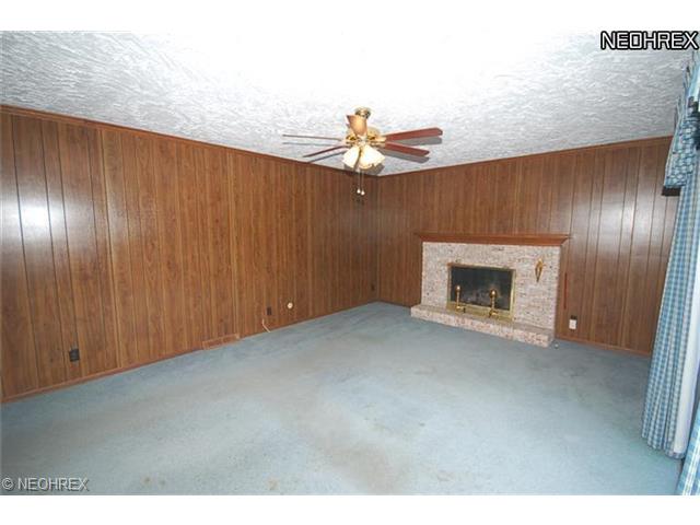 190 Roche Way, Youngstown, OH 44512 photo 2