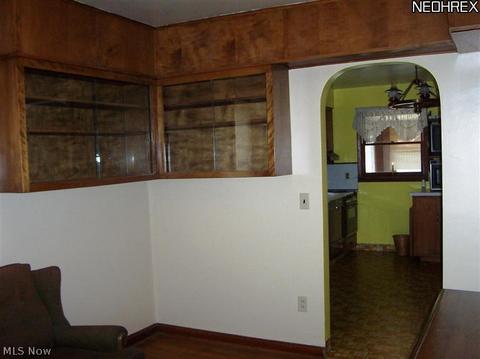 480 Elm St, Struthers, OH 44471 photo 5