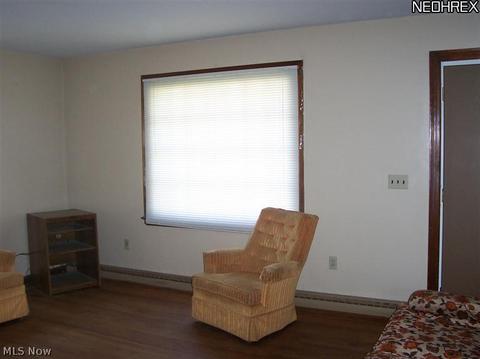 480 Elm St, Struthers, OH 44471 photo 2