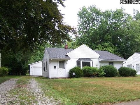1332 Myrtle Ave, Ashtabula, OH 44004 photo 1