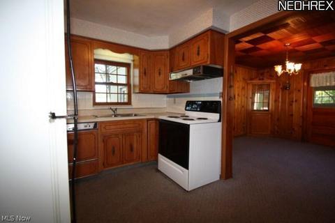11109 Lagrange Rd, Elyria, OH 44035 photo 4