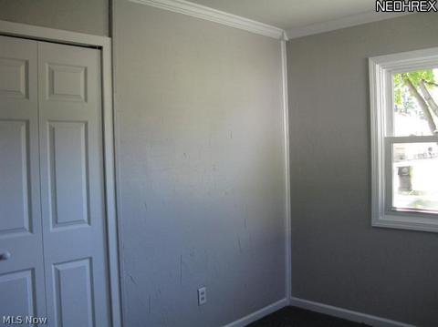 135 Seneca Ave, Elyria, OH 44035 photo 6