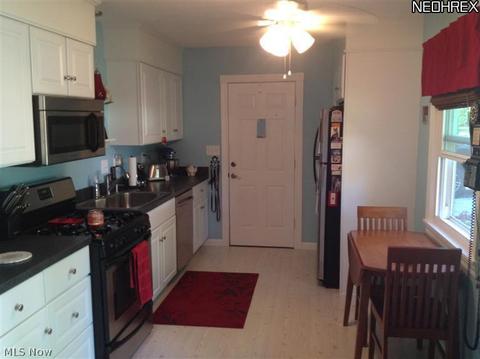 4880 Wake Robin Rd, Mentor, OH 44060 photo 3