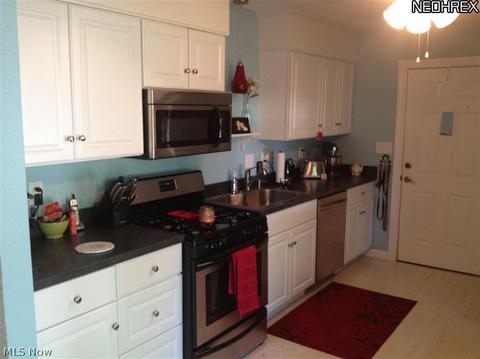 4880 Wake Robin Rd, Mentor, OH 44060 photo 2