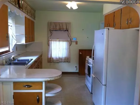3440 Risher Rd, Youngstown, OH 44511 photo 6