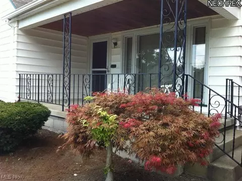3440 Risher Rd, Youngstown, OH 44511 photo 2