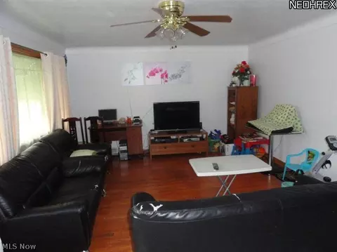 6291 State, Parma, OH 44134 photo 6