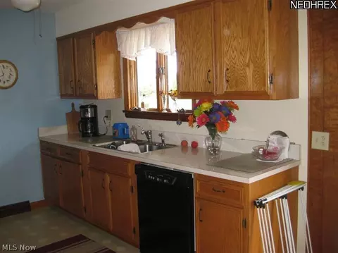 3480 Maple Rd, Jefferson, OH 44047 photo 4