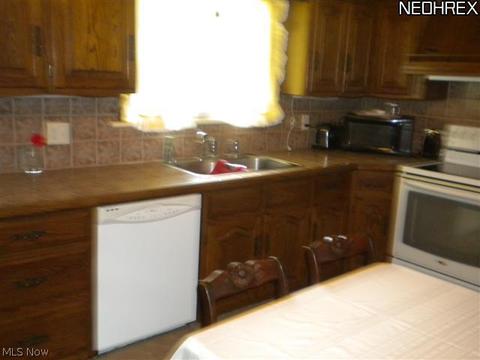 252 E Beech, Alliance, OH 44601 photo 2