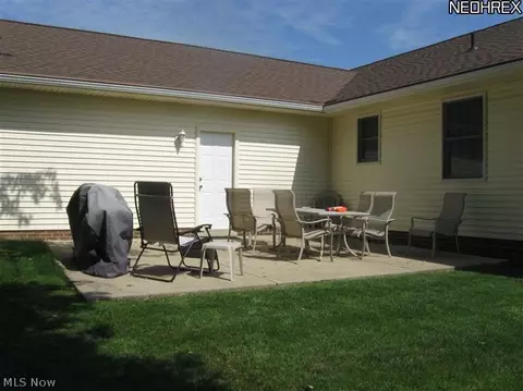 3482 Donegal St NE, Canton, OH 44721 photo 6