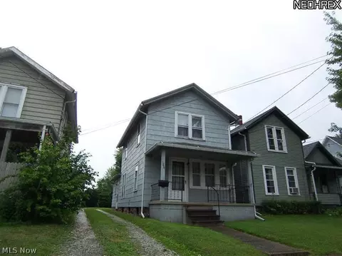 1226 W 8th St, Ashtabula, OH 44004 photo 1