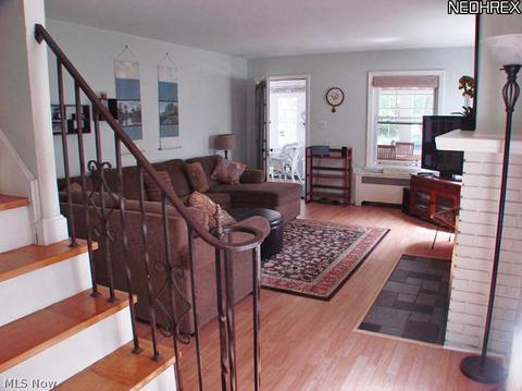 180 E 270 St, Euclid, OH 44132 photo 8