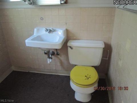23960 Devoe Ave, Euclid, OH 44123 photo 5