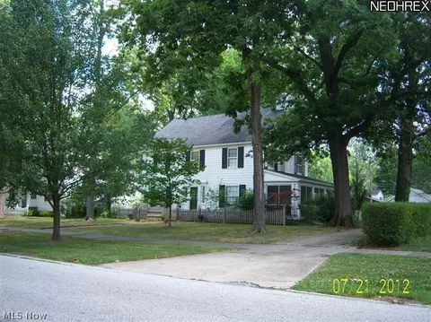 1012 Park Ave, Elyria, OH 44035 photo 2