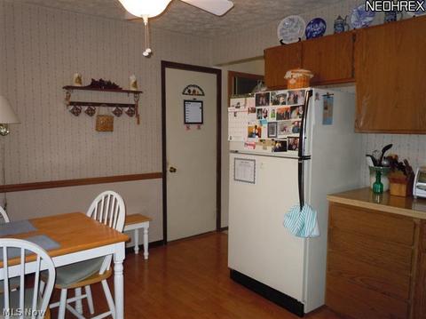 124 Nebraska Ave, Elyria, OH 44035 photo 4